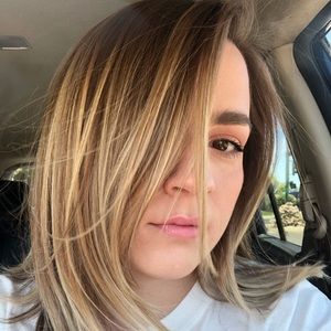 Meet your Posher, April